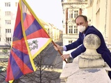 vyvěšení tibetské vlajky